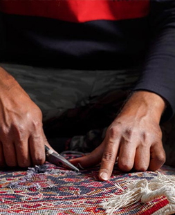 رفو گری قالی در قالیشویی دزاشیب
